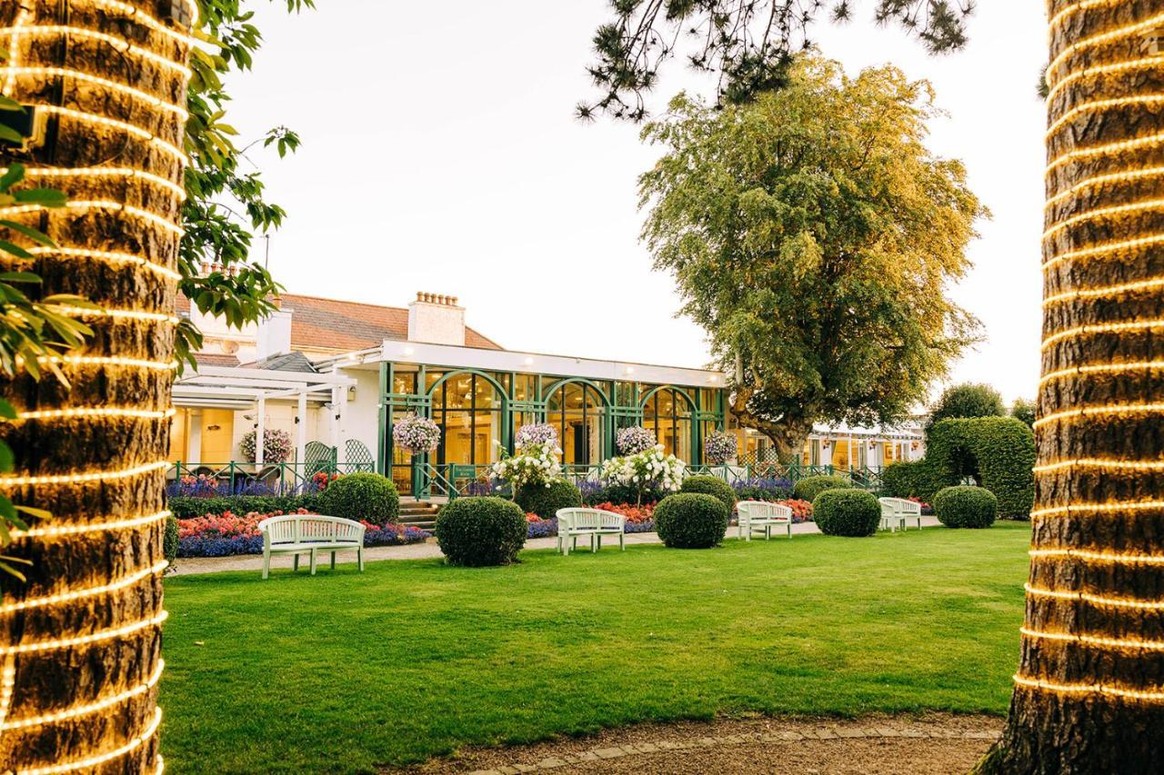 The Keadeen Hotel Newbridge  Eksteriør billede