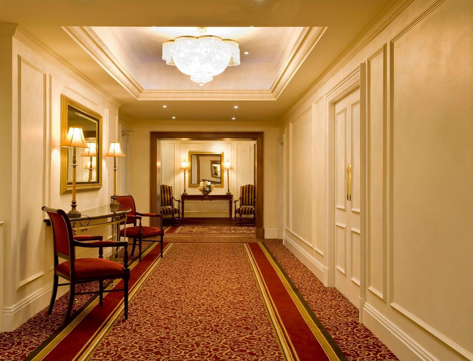 The Keadeen Hotel Newbridge  Eksteriør billede